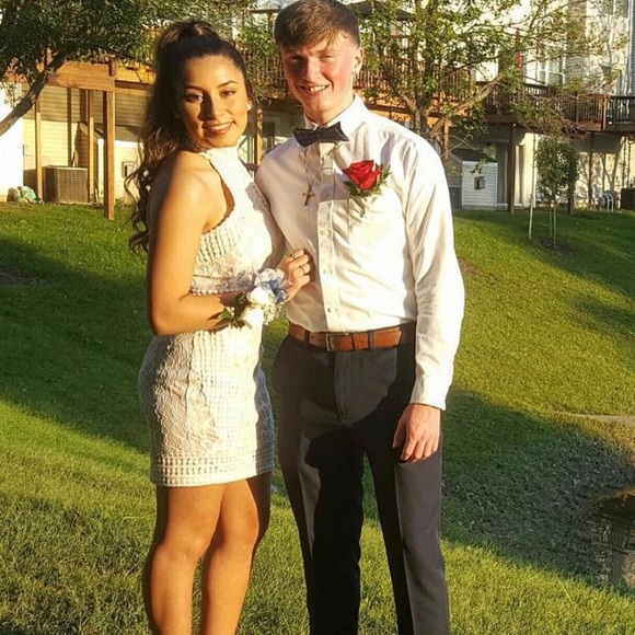 PrettyLittleThing White/Nude Halter top Lace Dress - Picture 4 of 8